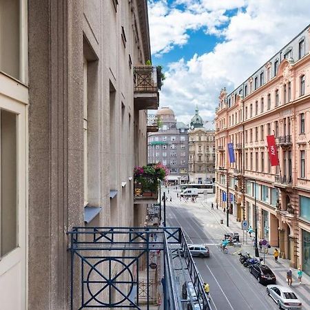 Spacious Apartment With Balcony At Wenceslas Sq Praag Buitenkant foto