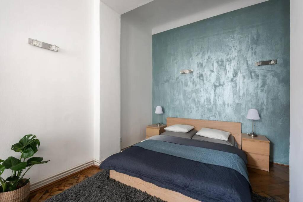 Spacious Apartment With Balcony At Wenceslas Sq Praag Buitenkant foto